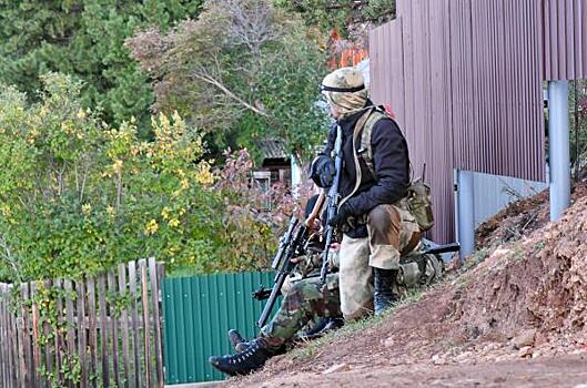 На Байкале спецназ задержал грабителей и освободил заложников