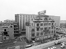 Какие здания в Москве подвинули на сотни метров и зачем