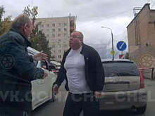 В Челябинске водитель распылил перцовый баллончик в глаза пенсионеру