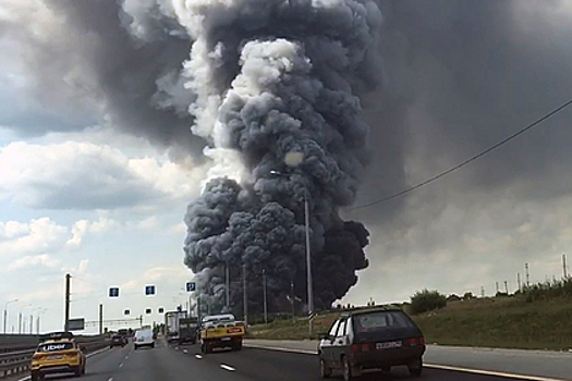 Названа предварительная причина крупного пожара на складе Ozon в Подмосковье