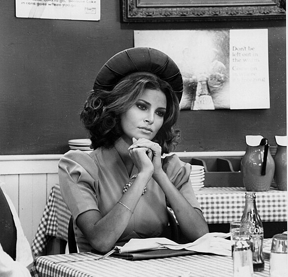 Журнал Playboy назвал ее "самой желанной женщиной 1970-х".