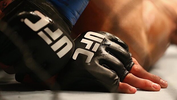 Бывший чемпион UFC Хендерсон после поражения от Усмана Нурмагомедова объявил о завершении карьеры