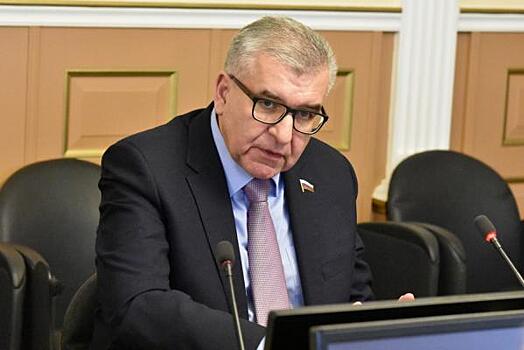 В топ-50 рейтинга полезности депутатов Госдумы из прикамских парламентариев вошел Игорь Сапко