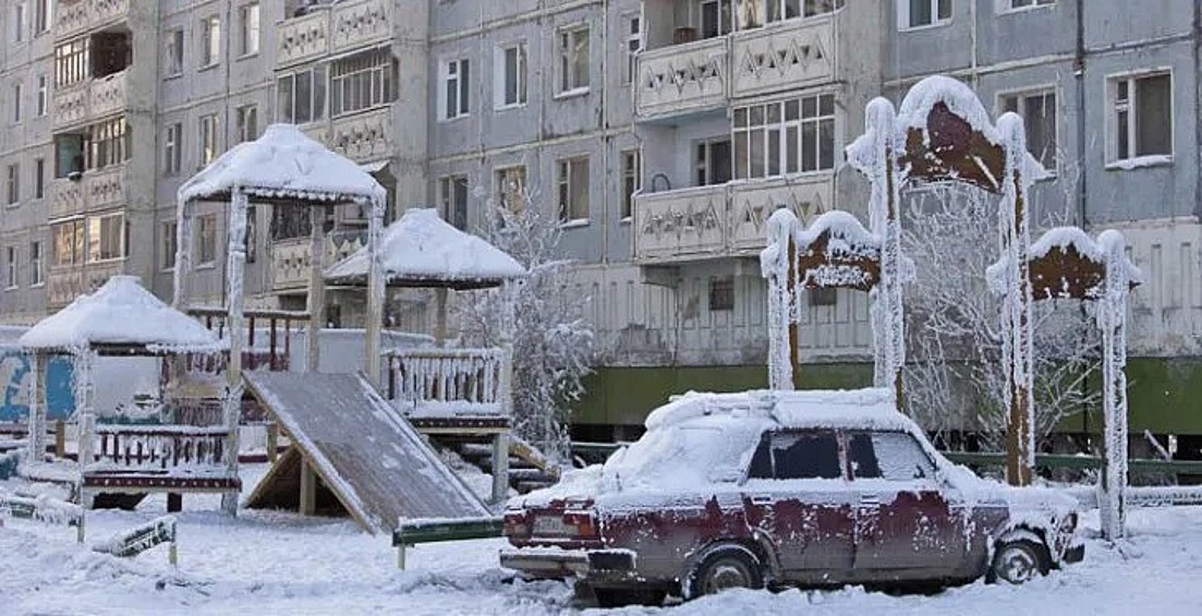 Якутское село Оймякон позиционирует себя как полюс холода — самое холодное место на Земле.
