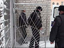 Полицейские Саратовской области спасли мальчика от вооружённого отца, грозившего ему расправой