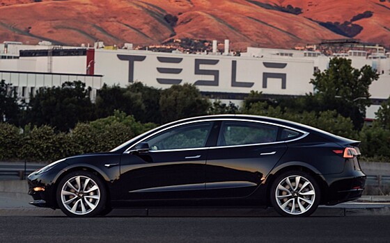 По мнению аналитиков, модель Tesla Model 3 стала убыточной