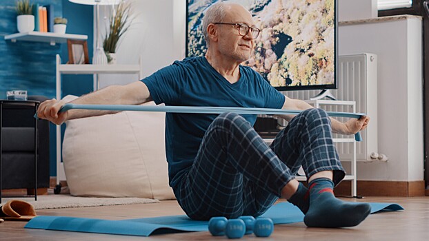 Названа активность, которая защищает мозг пожилых от слабоумия