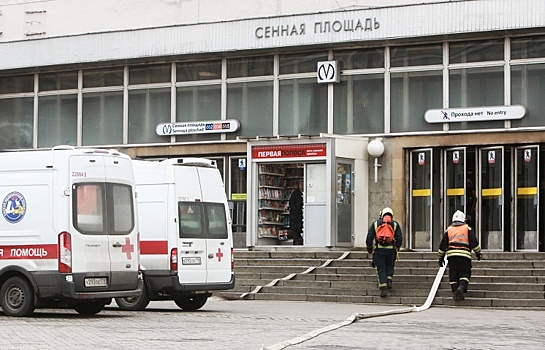Частные перевозчики в Петербурге бесплатно предлагают помощь в транспортировке людей
