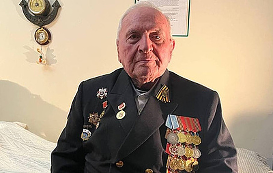 От пленных японцев до мировых рекордов. 97-летний штангист Вильховский о спорте и жизни