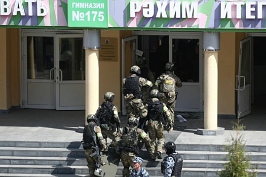 Омский губернатор поручил проверить омские школы после стрельбы в Казани