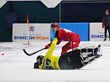 Хоккейный «Енисей» разгромил «Байкал-Энергию»