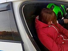 В Чебоксарах женщина с ножом набросилась на водителя автобуса, ранив его в шею