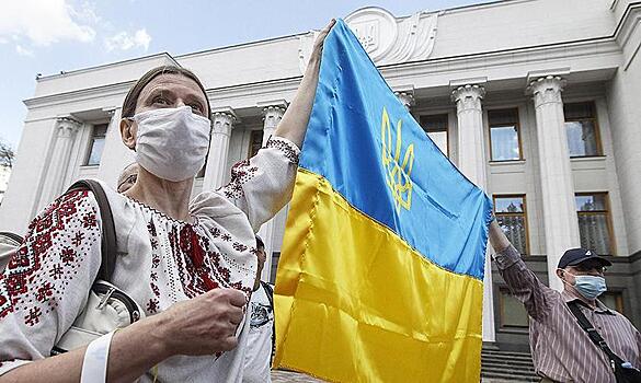 Украинцы захотели сократить число депутатов