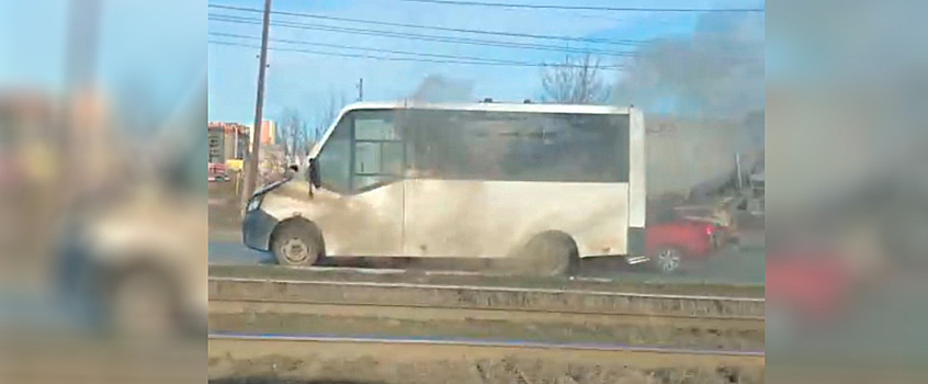 В Ижевске загорелся автобус с пассажирами