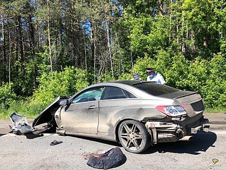 Водитель Медседеса в сланцах попал в ДТП в Новосибирске