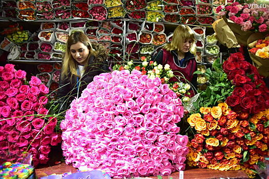 Сервис по аренде цветов для фото пользуется популярностью среди женщин