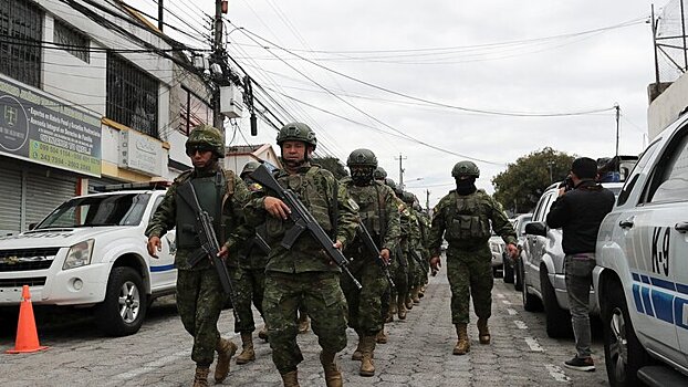 Полиция Эквадора задержала захватчиков телеканала