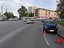 Пострадавший водитель сам обратился в травмпункт после ДТП на одном из перекрестков Вологды