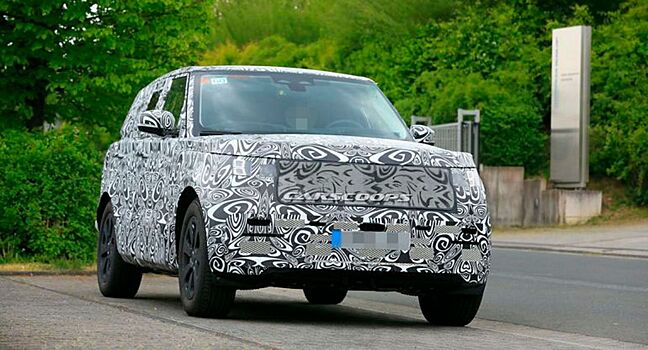 В Сети показали фотографии нового Range Rover около Нюрбургринга
