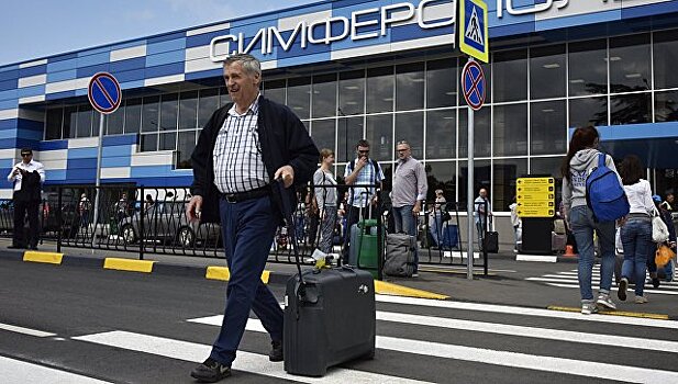 В аэропорту Симферополя смонтировали кровлю нового терминала