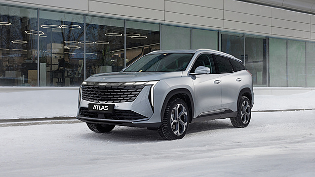 Передприводный Geely Atlas вернулся в Россию с новым мотором