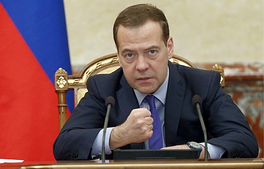 Медведев назвал главу СБУ придурком