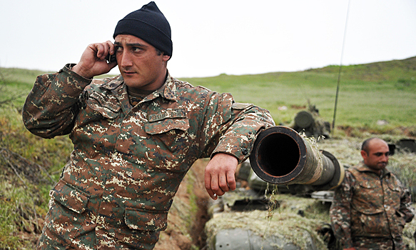 В Карабахе пропали 100 военных