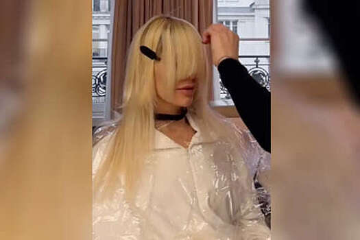 Модель Елена Перминова отрезала челку после развода с Александром Лебедевым