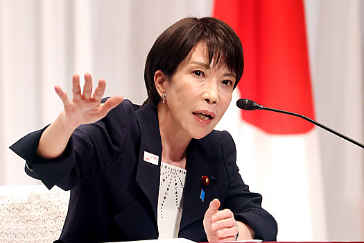 Премьер Японии Такаити пообещала укрепить обороноспособность страны