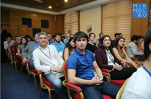 Международный молодежный саммит «Каспий – 2017» завершил работу