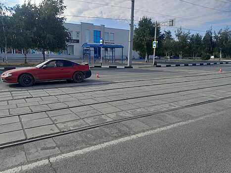 В Орске водитель автомобиля «Хонда» сбил на пешеходном переходе девушку