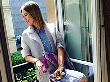 Ксения Собчак устроила разнос сервису фешенебельного отеля в Париже