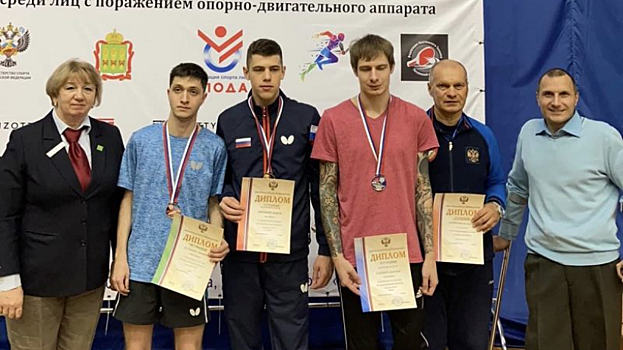 Саратовские паралимпийцы завоевали три золотых медали на чемпионате РФ по настольному теннису