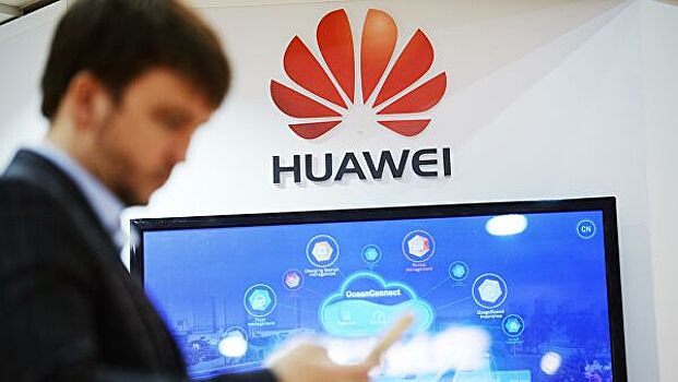 Поставки смартфонов Huawei и Honor в Россию резко упали