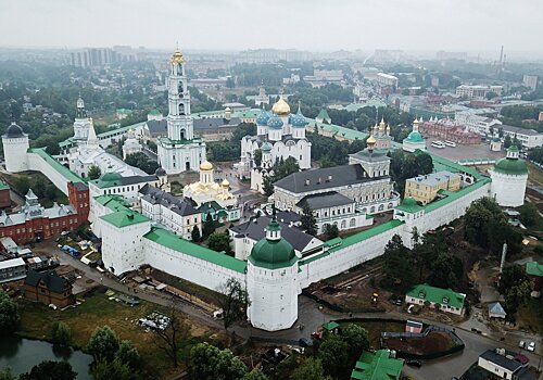 Интуристы любили посещать в Подмосковье Лавру и кремль в Коломне