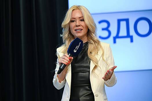 Мизулина попросит проверить военный билет известного блогера