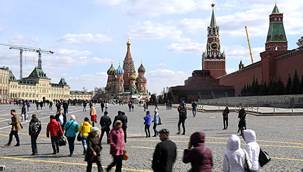 Макдональд напомнил Time, что Путин не работает в храме Василия Блаженного