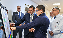 Губернатор Ямала посетил окружную больницу