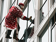 "Дед Мороз. Трезвый. Опрятный. Дорого": во сколько обойдутся услуги аниматоров