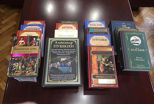 Александр Никитин поддержал благотворительную акцию «220 новых книг для Пушкинской библиотеки»