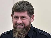 Дени Гайсумов: «Пyтин хотел вручить мне саблю, но Kaдыpoв сказал, что будет хранить ее у себя, а потом решит, кому вручить»