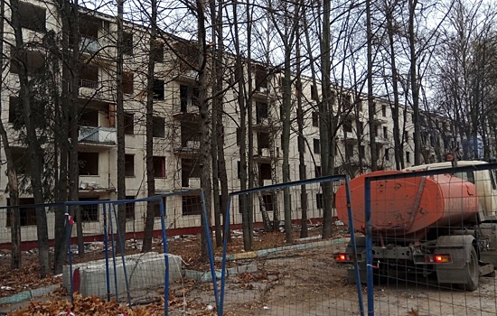 Три ветхие пятиэтажки осталось снести в районе Коньково