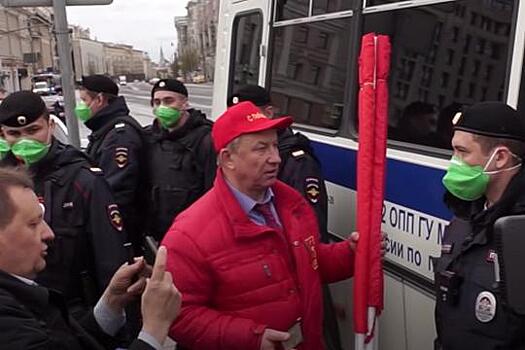 Пушечное мясо для депутата - Сторонники Валерия Рашкина под красным флагом рискуют дойти до реанимации