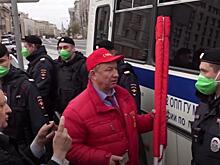 Пушечное мясо для депутата - Сторонники Валерия Рашкина под красным флагом рискуют дойти до реанимации