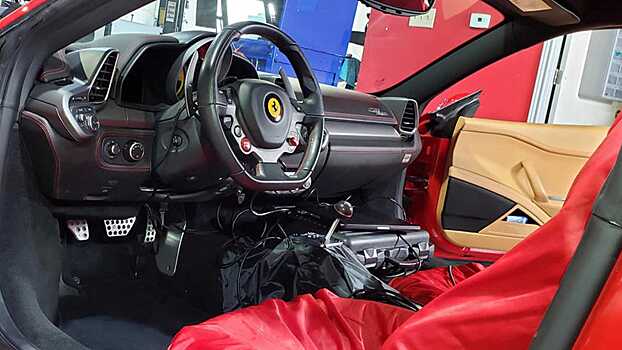 Ferrari 458 Italia получила механическую коробку