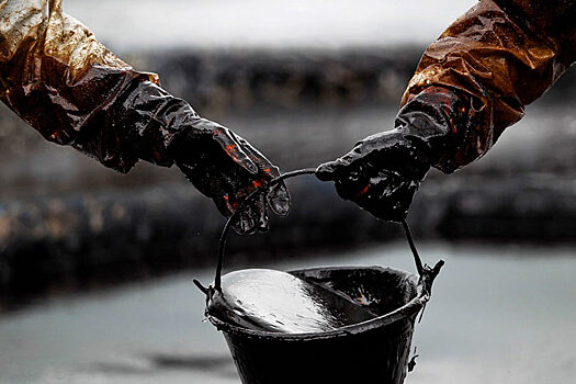 Ситуация на Ближнем Востоке вызывает резкое повышение стоимости нефти на мировых торгах