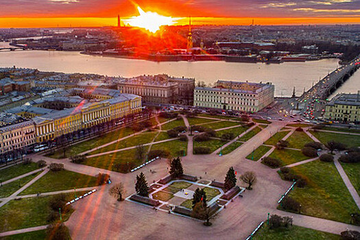 В Петербурге предложили вернуть улице Восстания дореволюционное название
