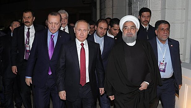 Договоренности между РФ, Ираном и Турцией по Сирии работают, заявил Путин
