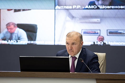 Глава Адыгеи провел планерное совещание Кабинета министров РА