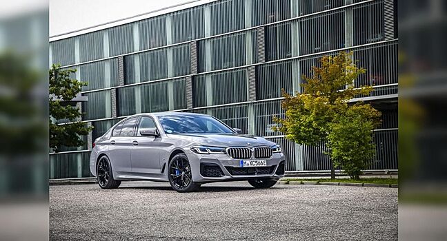 Представлен гибридный BMW 545e xDrive